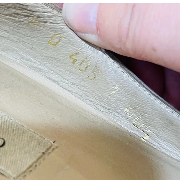 Vintage Valentino Garavani Rockstud Two Tone Flats Size 40.5